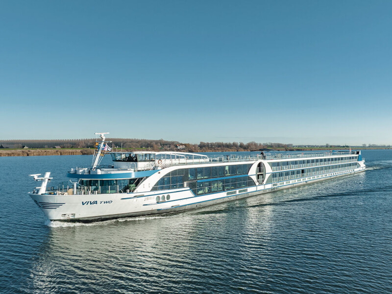 Donau Panorama mit MS VIVA TWO