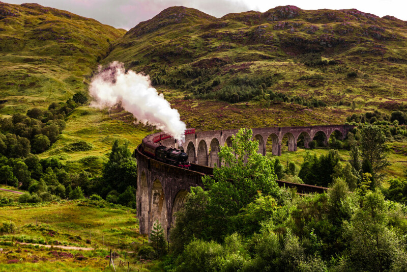 Auf Schienen durch Schottland - Historische Züge, Seen und Highland-Abenteuer