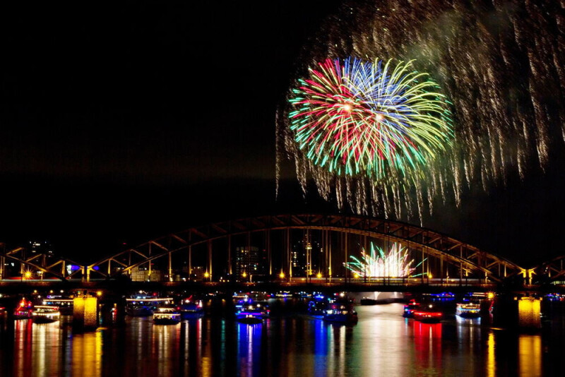 Rhein in Flammen