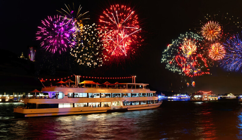 Rhein in Flammen