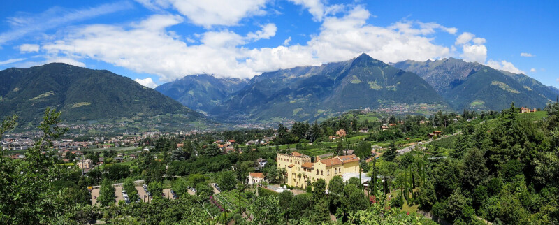 5 Tage Traubenfest in Meran mit Weinfest mit den Ladinern vom 16.10.-20.10.25